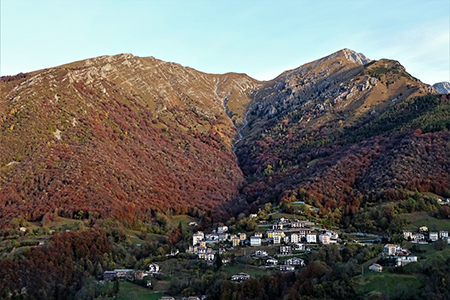 Autunnale in CIMA MENNA (2300 m) da Zorzone ad anello con discesa dal Chignol d’Arale il 25 ott. 2018- FOTOGALLERY